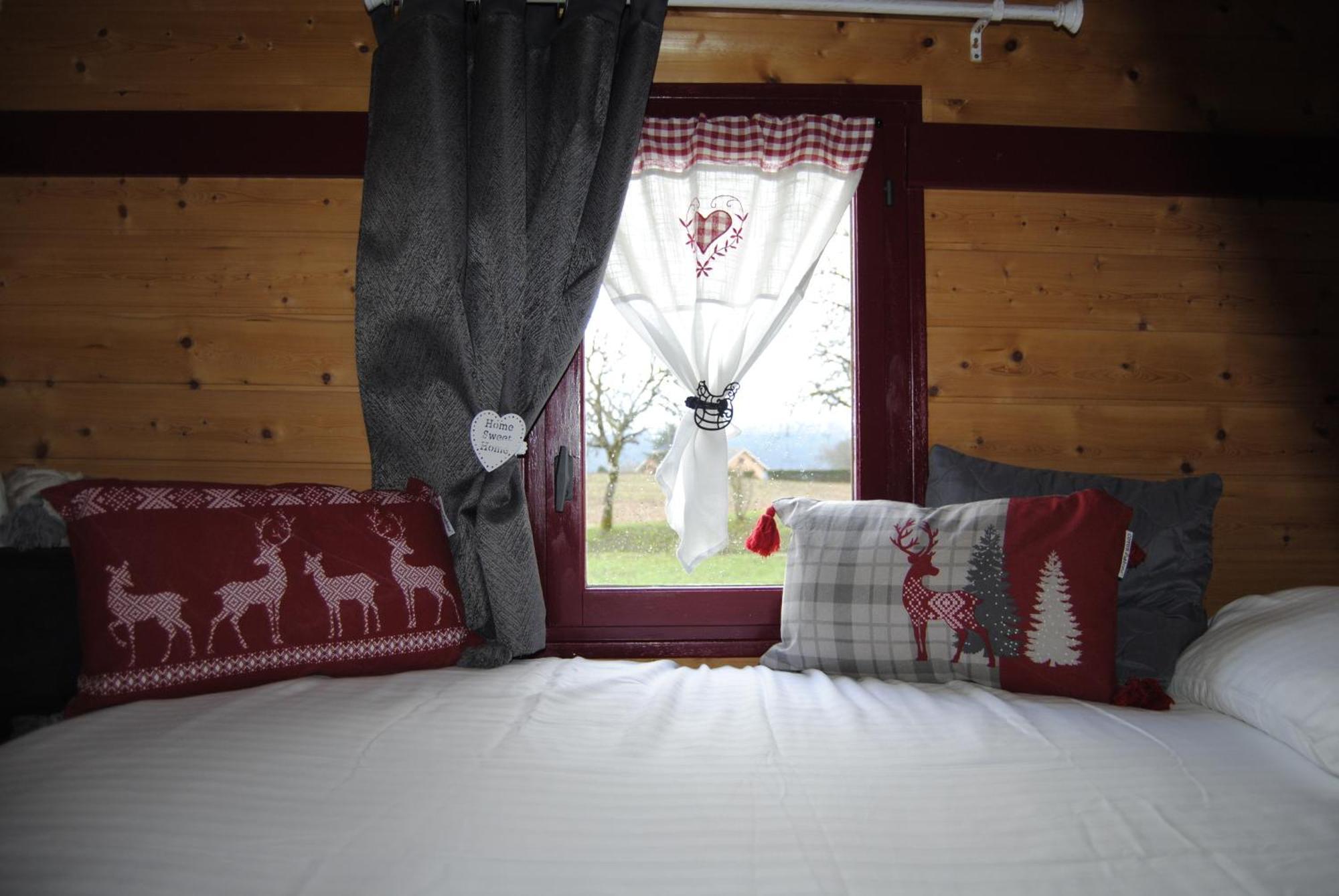 La Roulotte Belle Fleur Hotel Saint-Nabord Kültér fotó