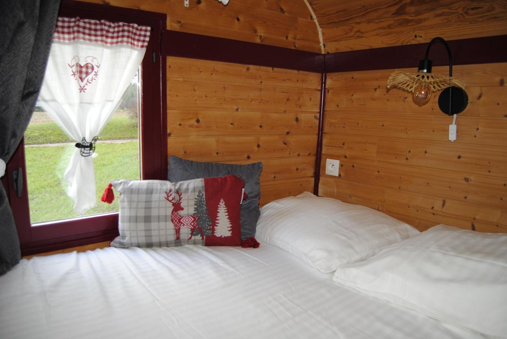 La Roulotte Belle Fleur Hotel Saint-Nabord Kültér fotó